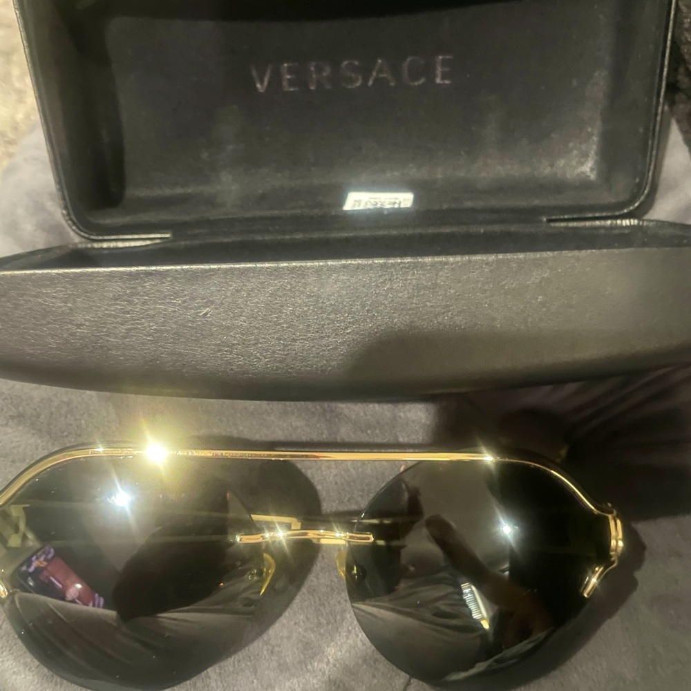 Versace Mens Black And Gold Glasses Gem
